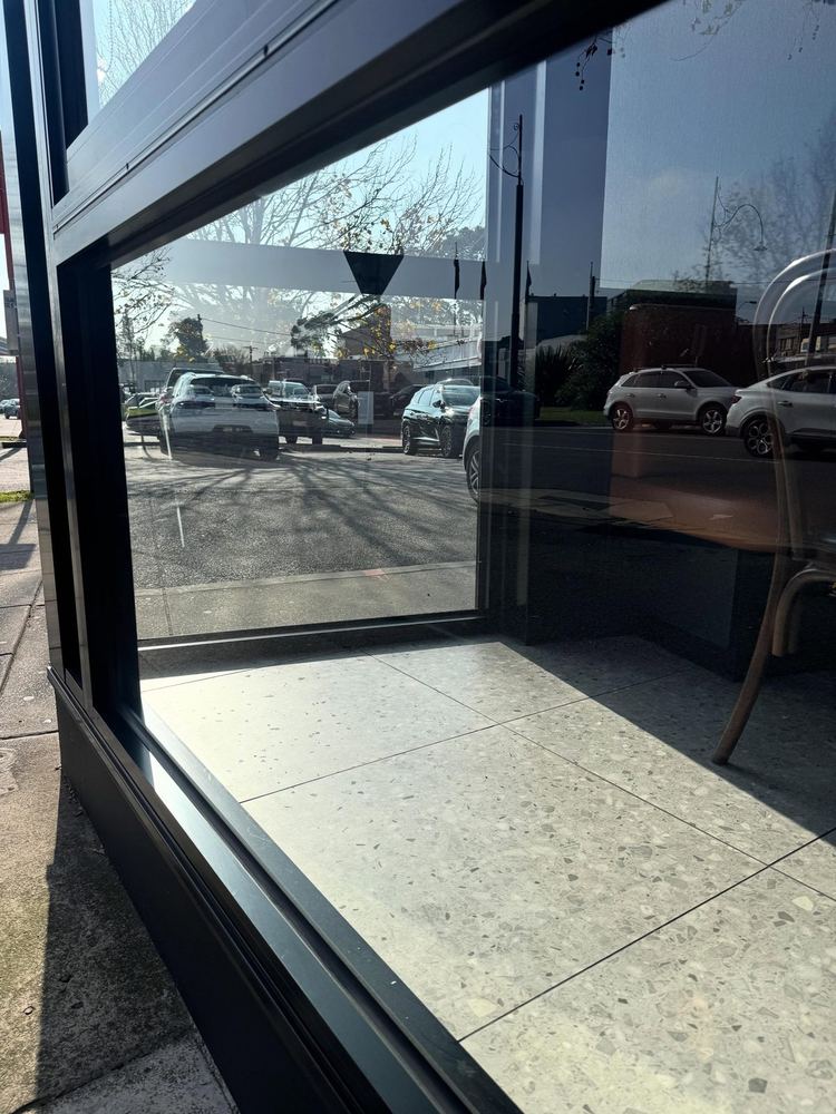 Demazzi Essendon entry door after cleaning